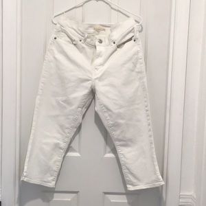 Levi white Capri jeans